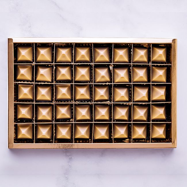 MEDIUM MONT BLANC – 40 CHOCOLATE BONBONS