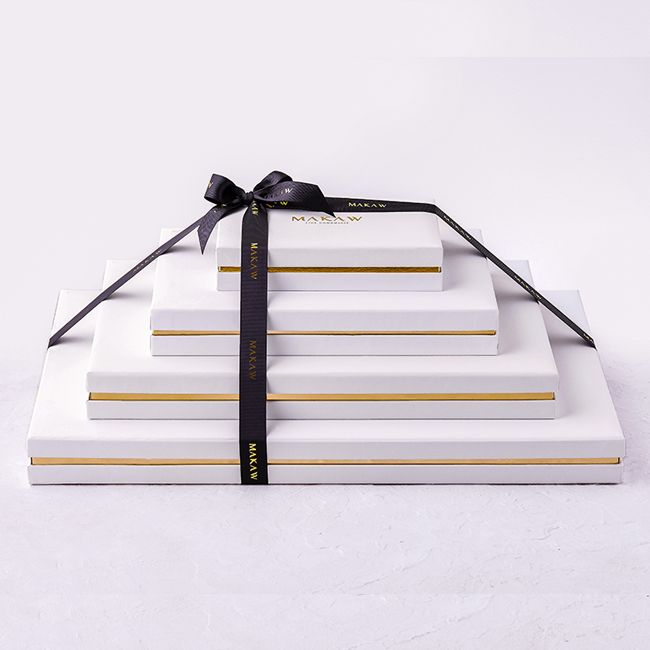 SIGNATURE PYRAMID – 4 BOXES