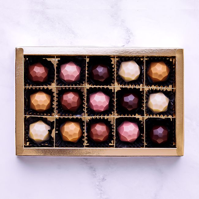 SIGNATURE PYRAMID – 4 BOXES