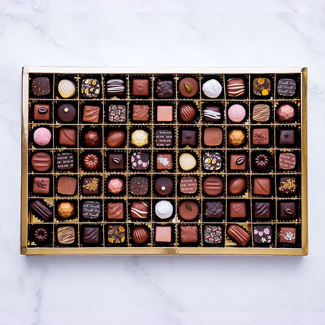 LARGE DISCOVERY – 77 CHOCOLATE BONBONS