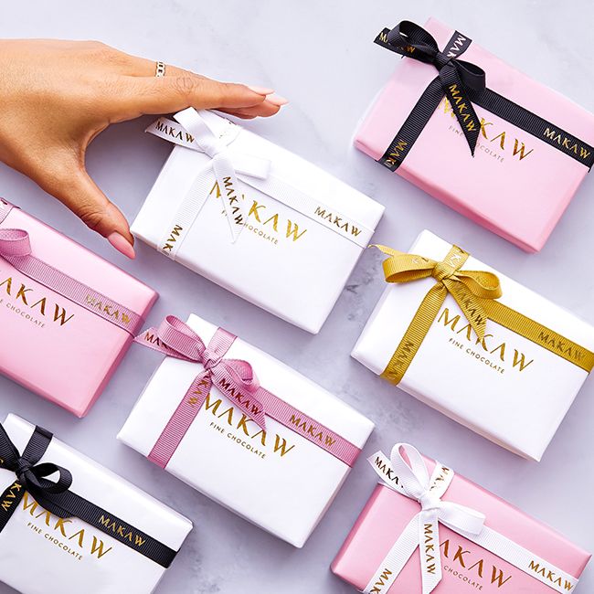 MINI GIVEAWAY BOXES – 6 CHOCOLATE BONBONS